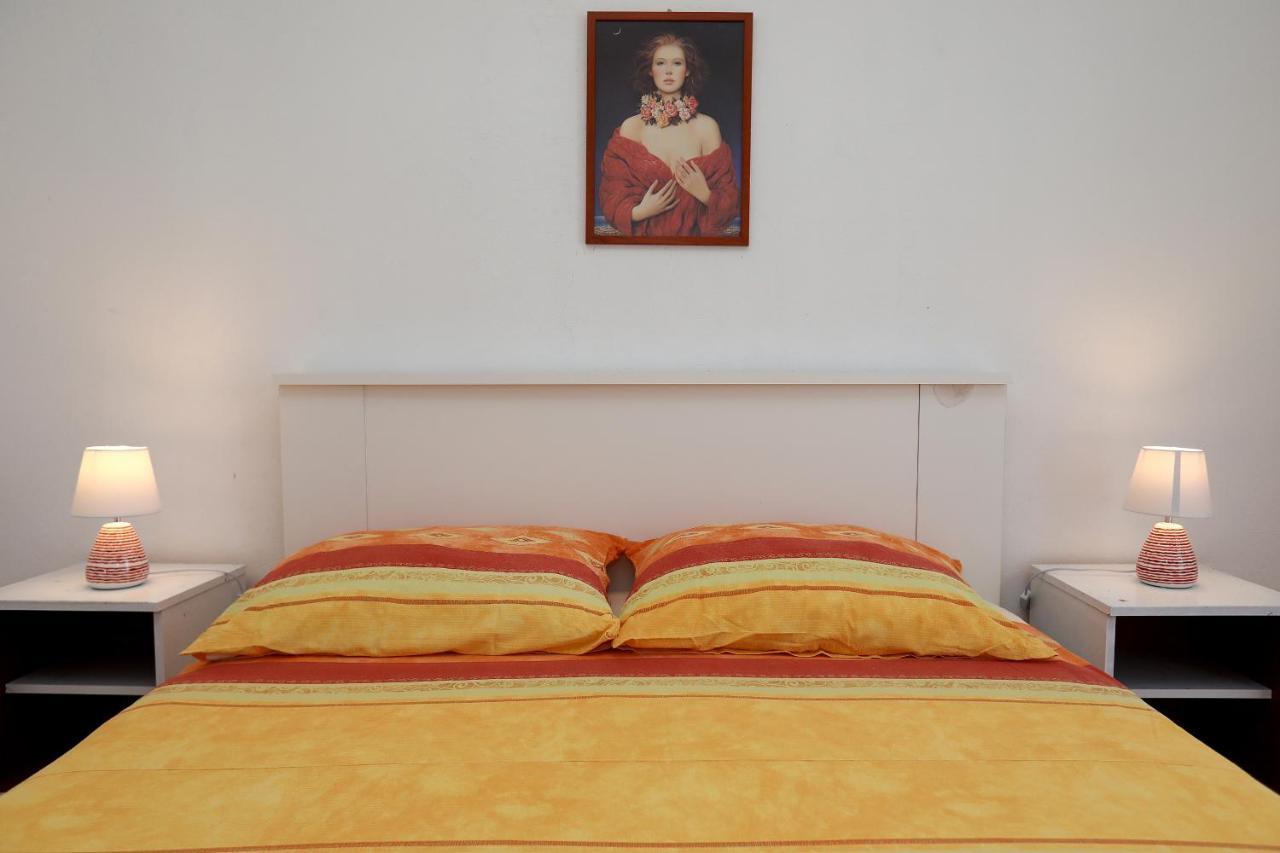 Apartman Karaga Трогір Екстер'єр фото