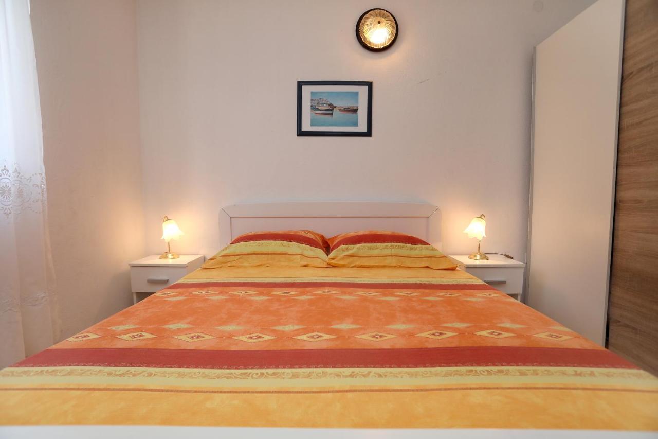 Apartman Karaga Трогір Екстер'єр фото
